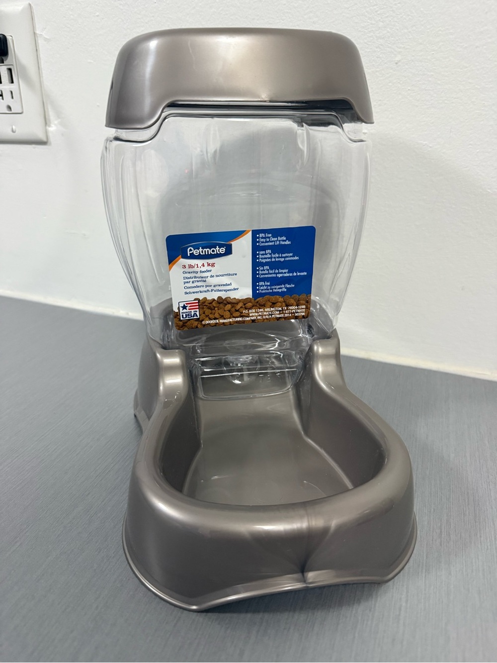 Petmate Gravity Pet Feeder – 3 lb